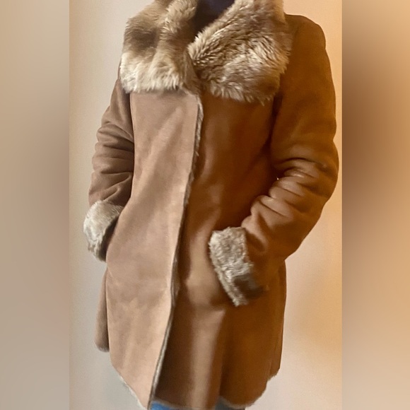 Winter Gem - Picture 3 of 5